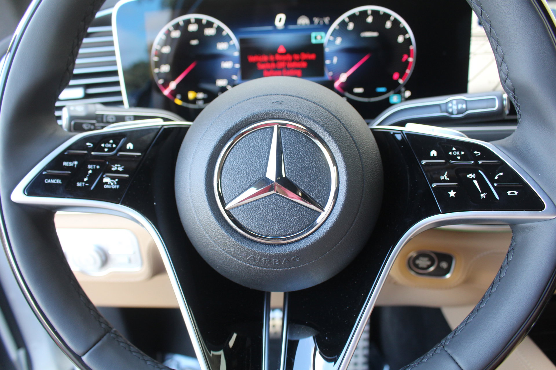 New 2026 Mercedes-Benz GLS 580 4MATIC image 28