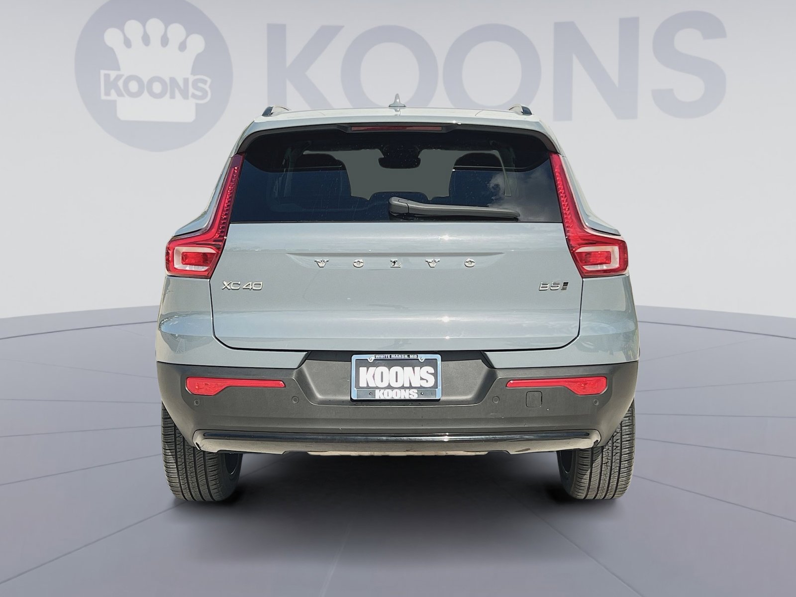 Certified 2023 Volvo XC40 B5 Plus w/ Climate Package image 1