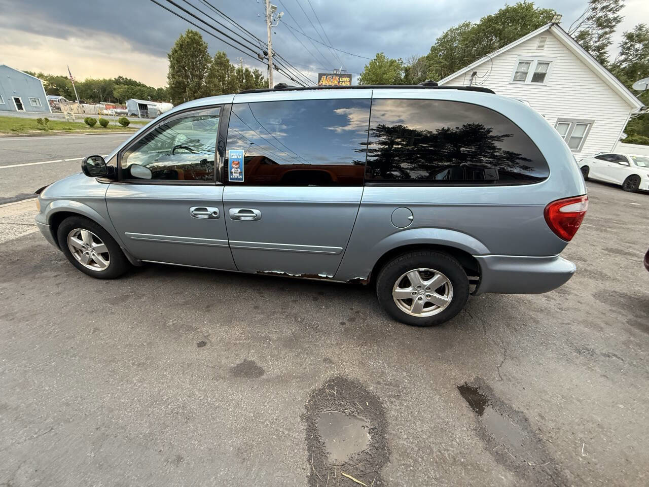 Used 2006 Dodge Grand Caravan SXT image 8
