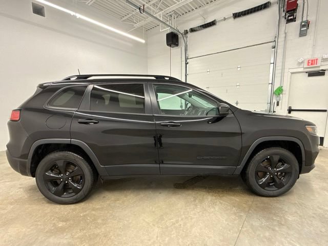 Used 2020 Jeep Cherokee Latitude Plus AWD/4WD image 4