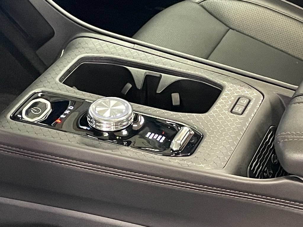 Used 2025 Jeep Wagoneer S Limited AWD/4WD image 23