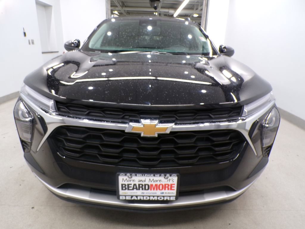 Used 2025 Chevrolet Trax LT w/ Driver Confidence Package FWD image 6