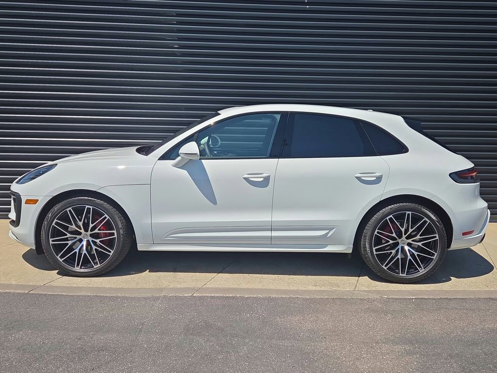 Certified 2026 Porsche Macan S AWD/4WD image 2