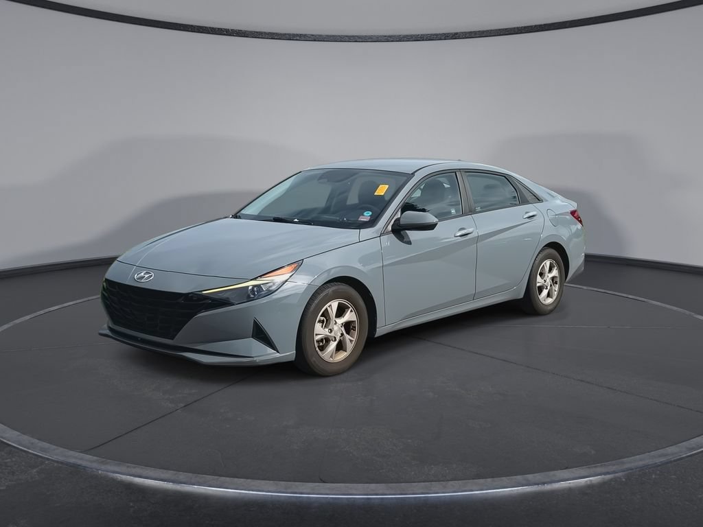 Used 2021 Hyundai Elantra SE FWD image 4