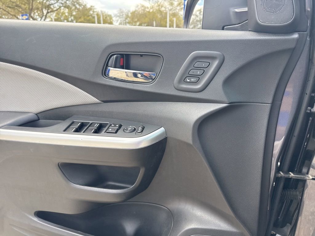 Used 2015 Honda CR-V Touring image 7