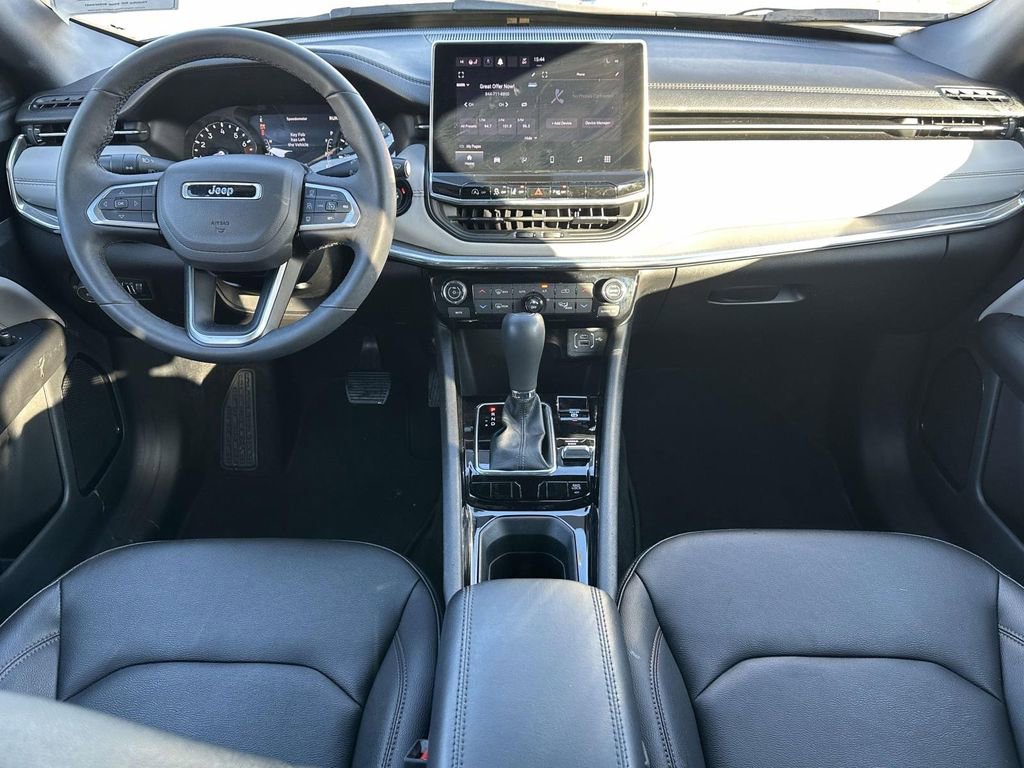 Used 2024 Jeep Compass Limited image 14