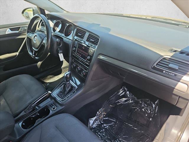 Used 2019 Volkswagen Golf SE FWD image 20