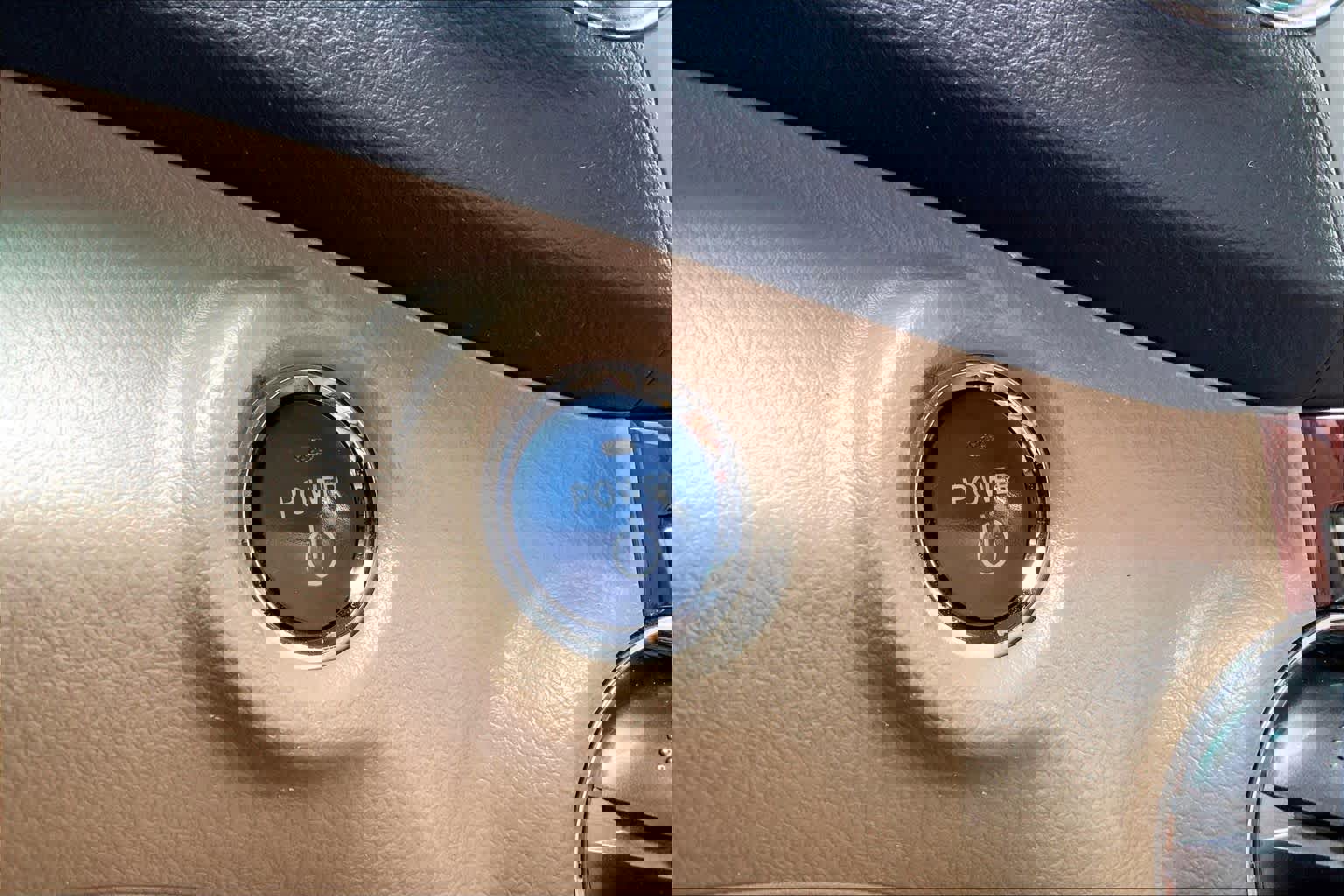 Used 2013 Toyota Highlander Limited image 32