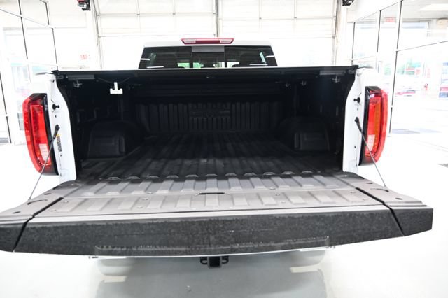 New 2026 GMC Sierra 1500 SLT w/ SLT Premium Plus Package AWD/4WD image 8