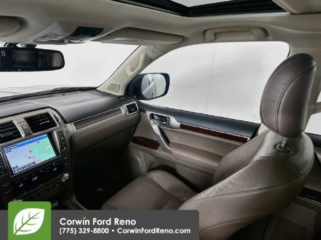 Used 2016 Lexus GX 460 w/ Premium Package AWD/4WD image 26