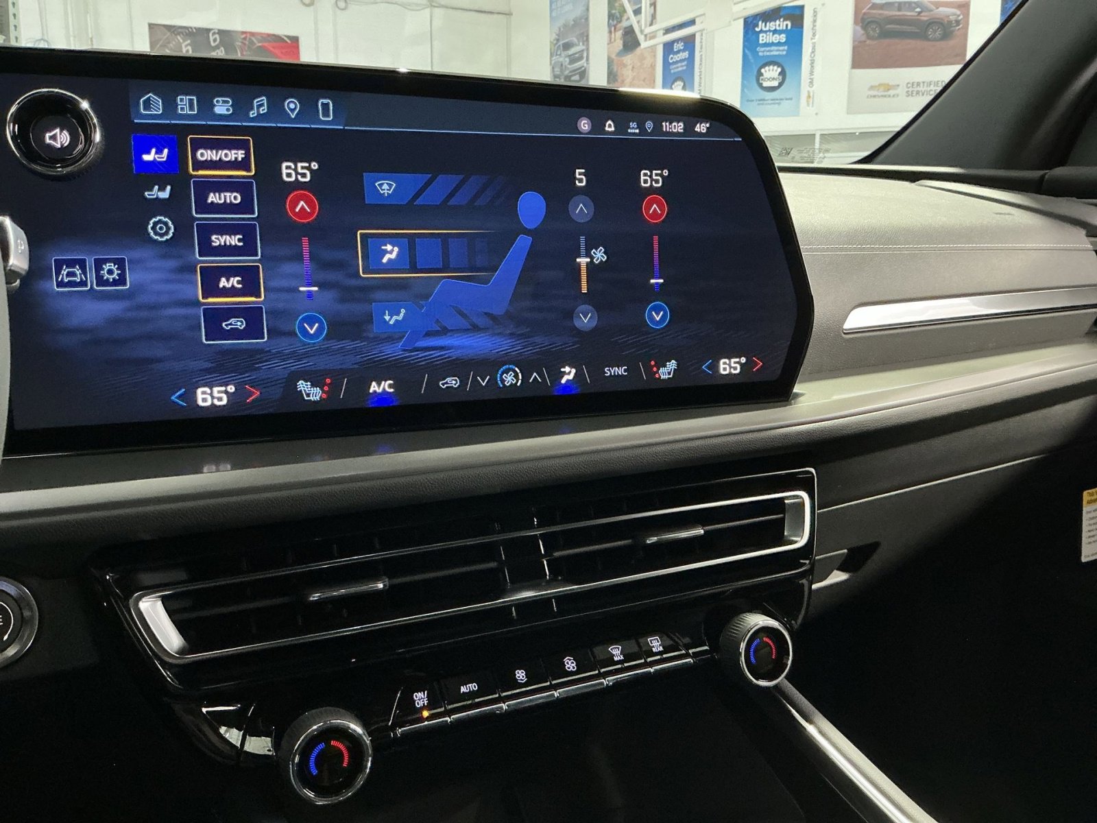 New 2026 Chevrolet Traverse LT FWD image 29