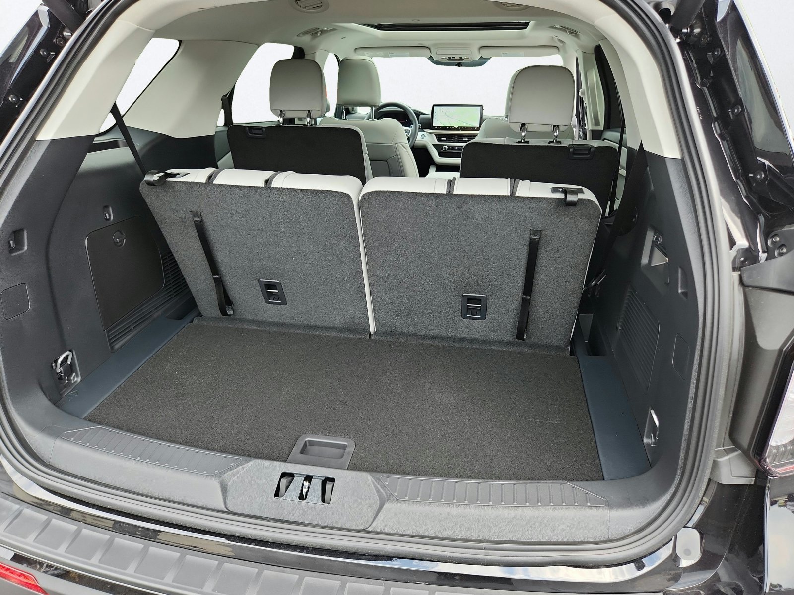 New 2026 Ford Explorer Active w/ Active Comfort Package AWD/4WD image 32