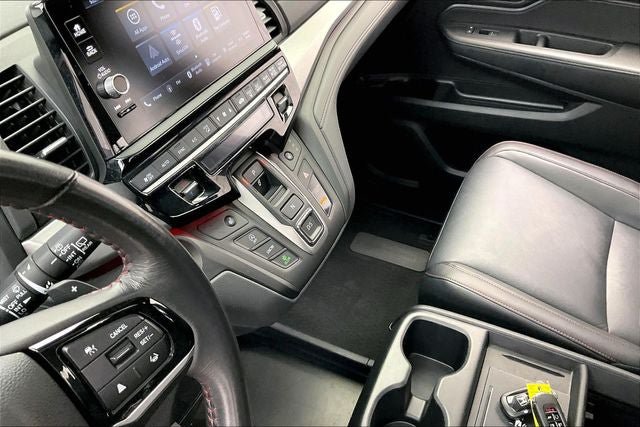 Certified 2025 Honda Odyssey Sport-L image 16