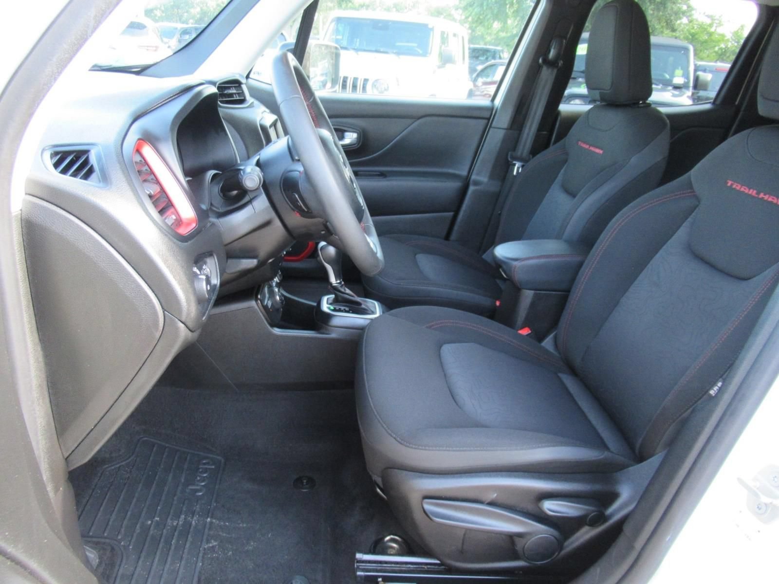Certified 2023 Jeep Renegade Trailhawk AWD/4WD image 19