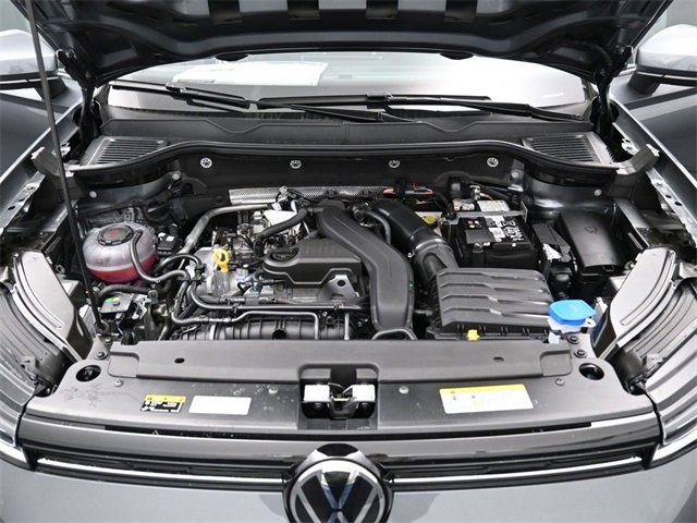 New 2026 Volkswagen Taos SE image 15