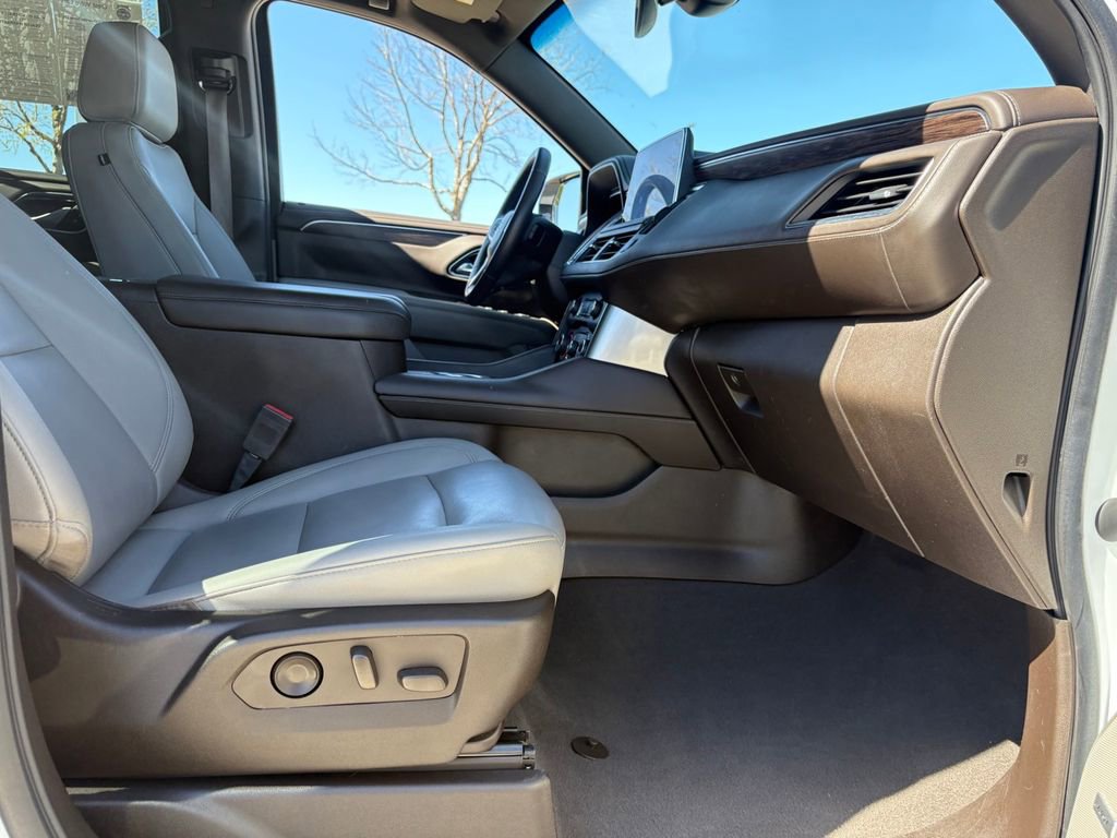 Used 2022 Chevrolet Tahoe Z71 w/ Luxury Package image 43