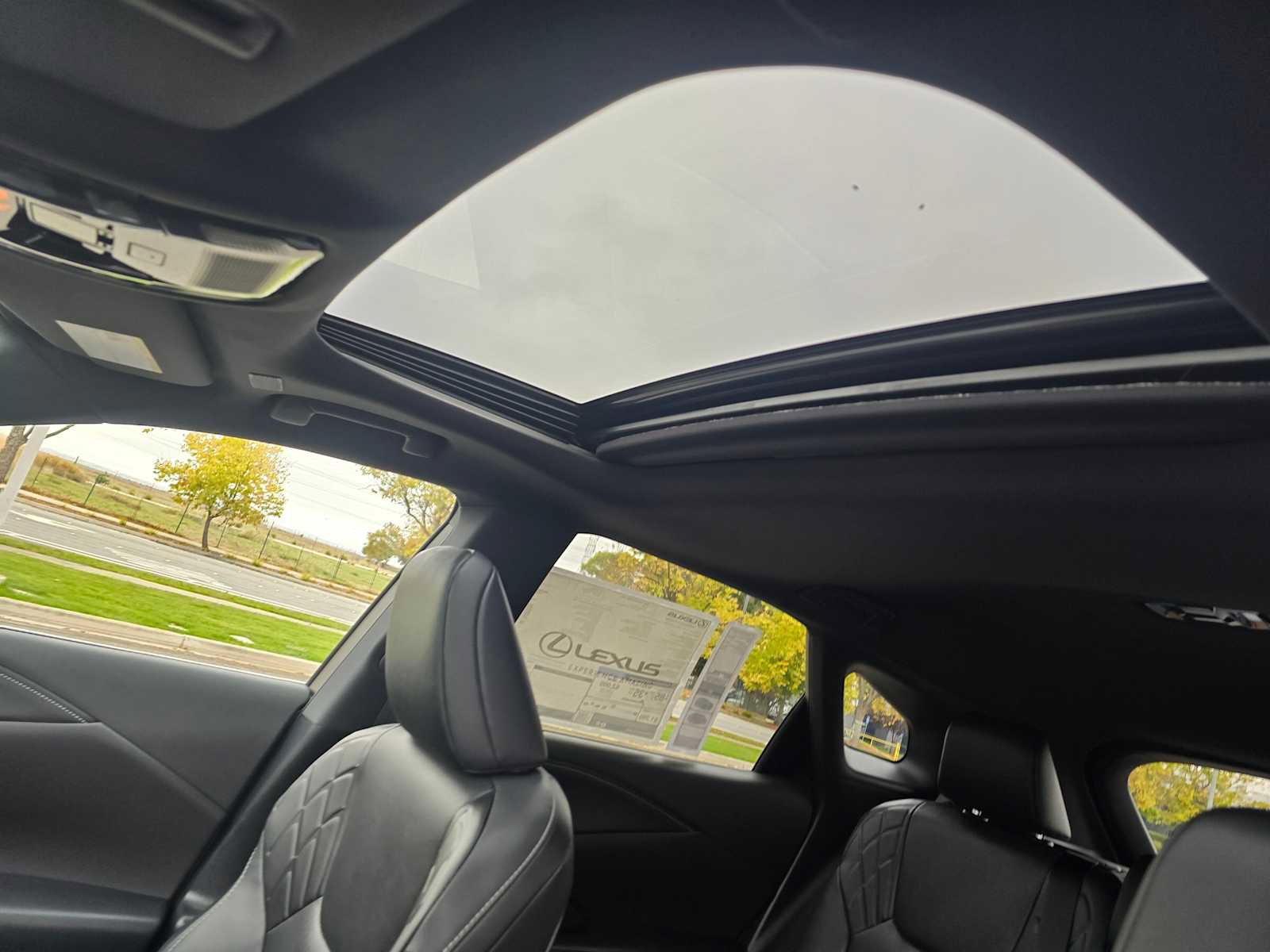 New 2026 Lexus RX 450h AWD image 24