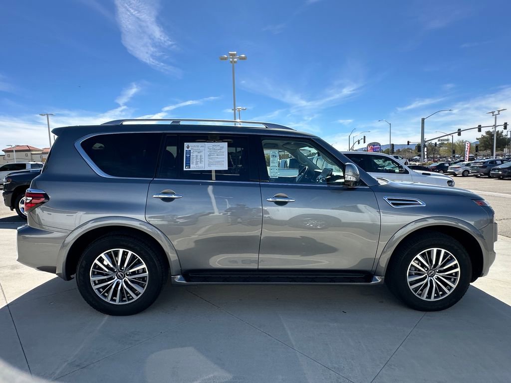 Used 2024 Nissan Armada SL w/ Captain's Chairs Package image 10
