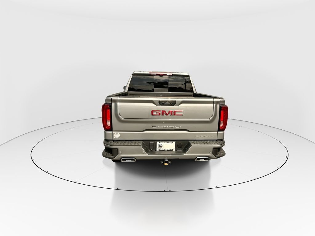Used 2024 GMC Sierra 1500 Denali w/ Technology Package AWD/4WD image 7