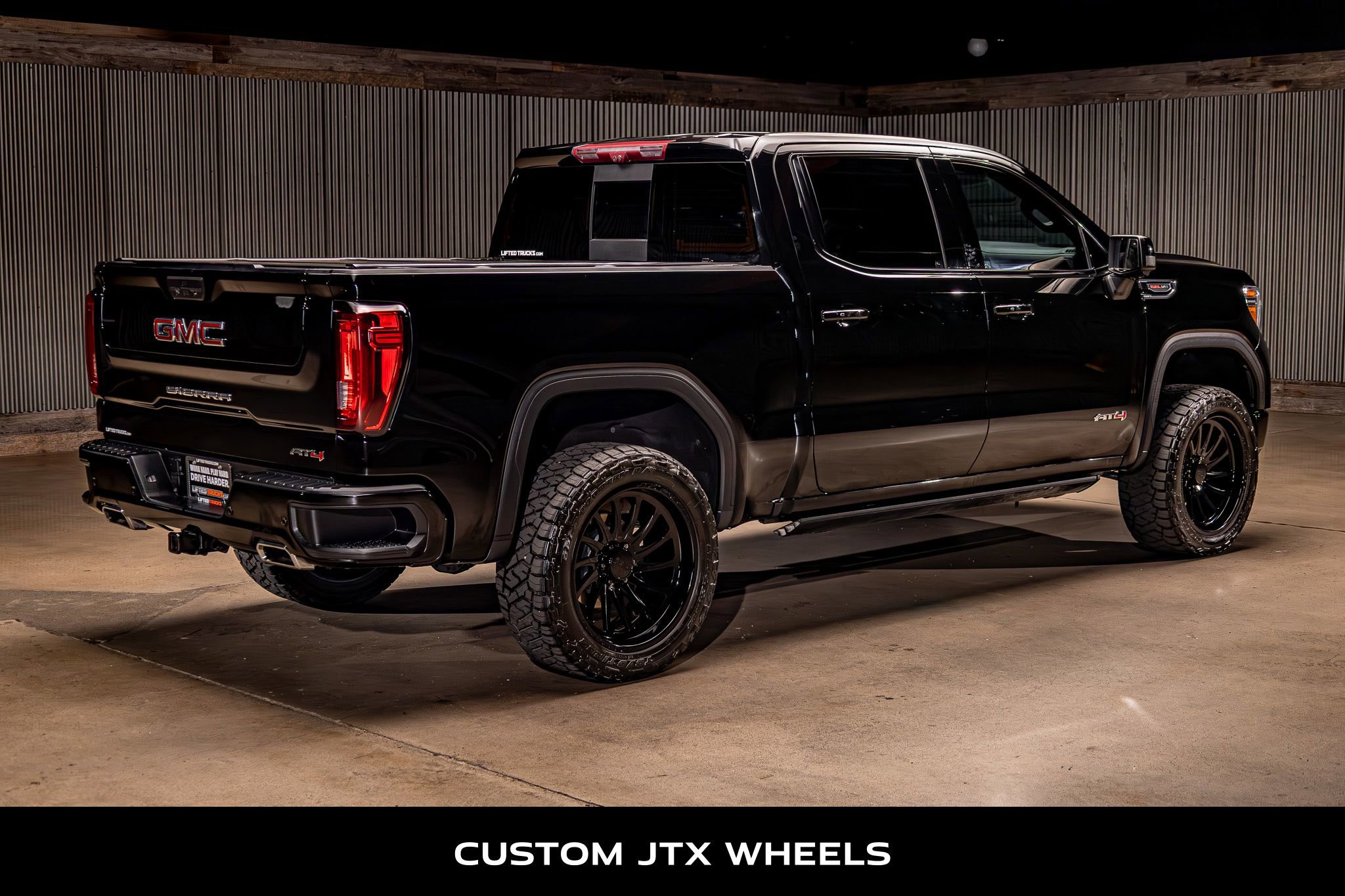 Used 2022 GMC Sierra 1500 AT4 w/ AT4 Premium Package image 9