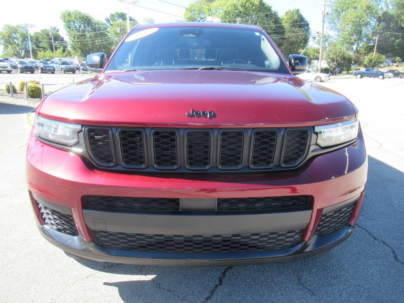 Used 2023 Jeep Grand Cherokee L Laredo image 11