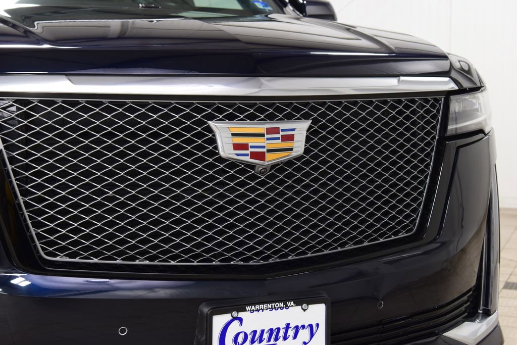 Used 2024 Cadillac Escalade Premium Luxury Platinum image 11