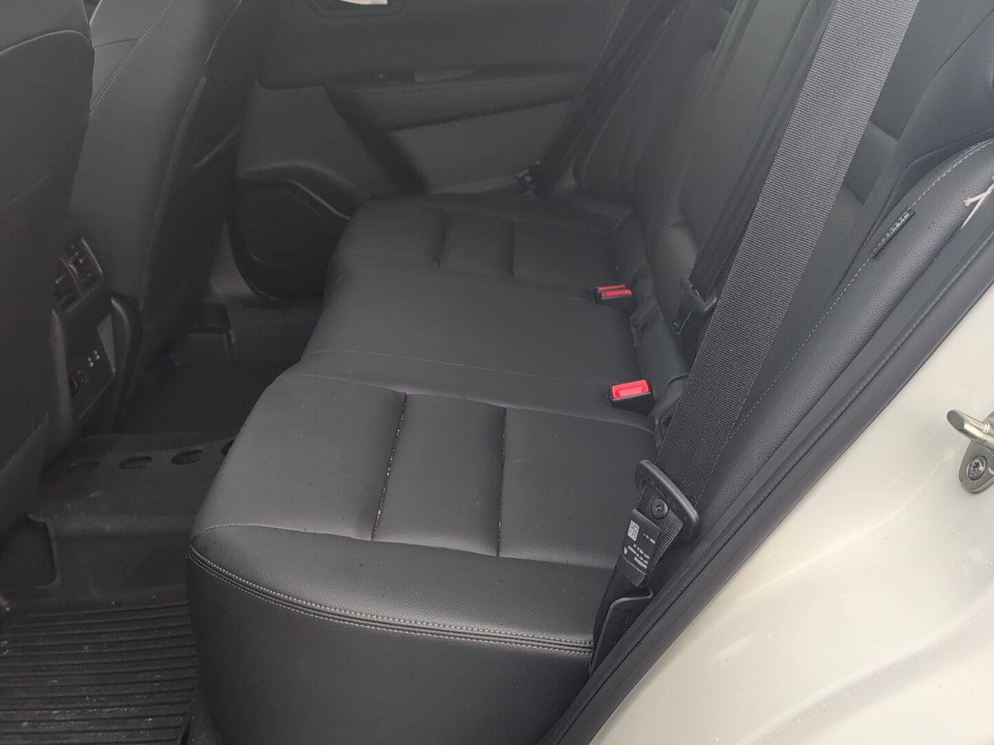 Used 2025 Nissan Rogue SL w/ Tech Package image 8