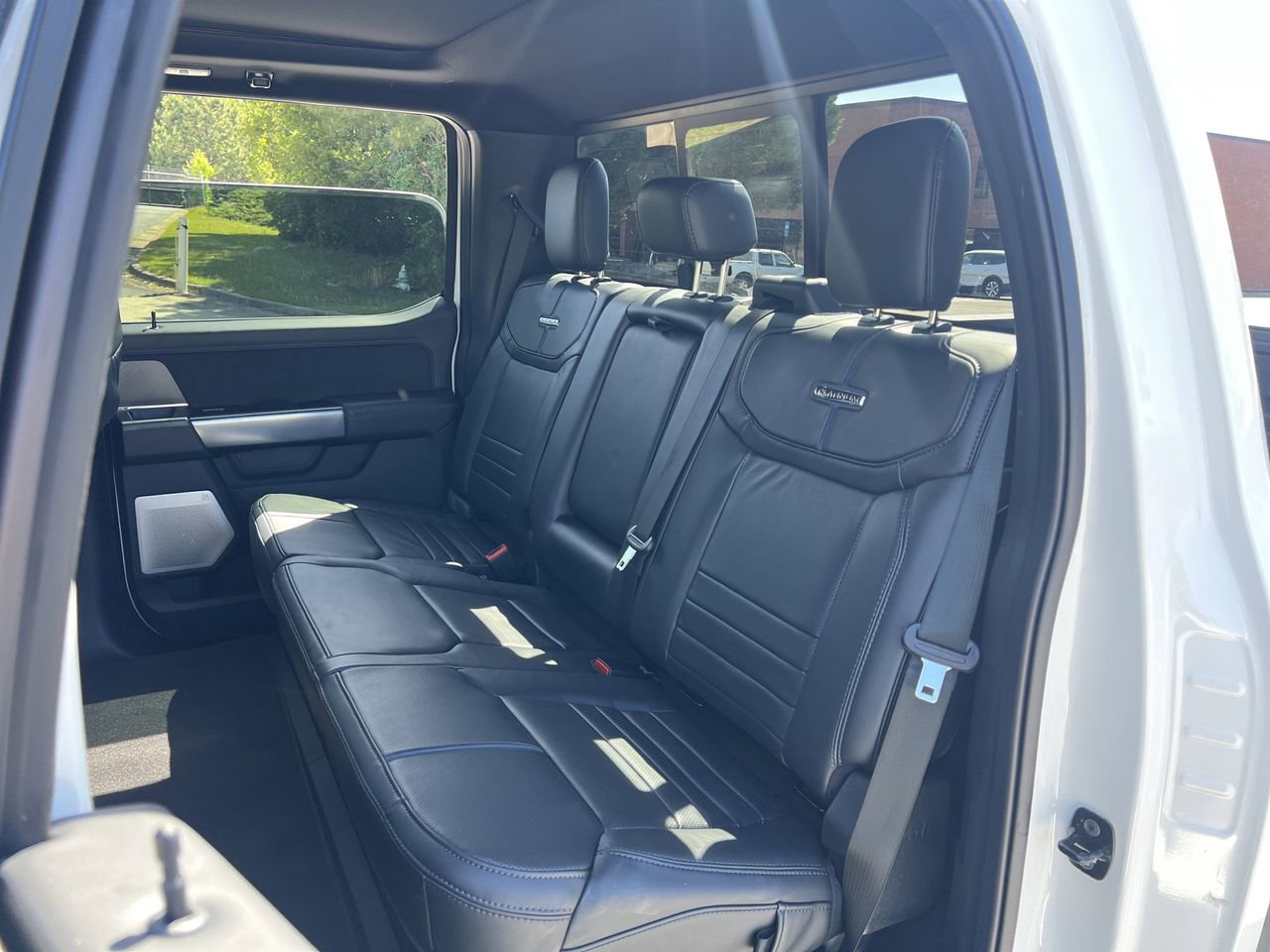 New 2025 Ford F350 Platinum w/ FX4 Off-Road Package AWD/4WD image 20