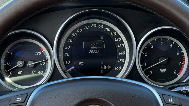 Used 2015 Mercedes-Benz E 350 4MATIC Sedan image 32