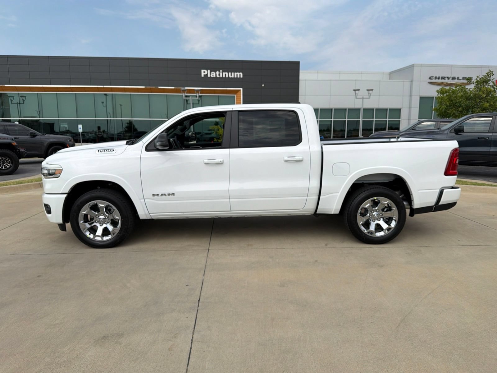 New 2027 RAM 1500 4x4 Crew Cab video 2
