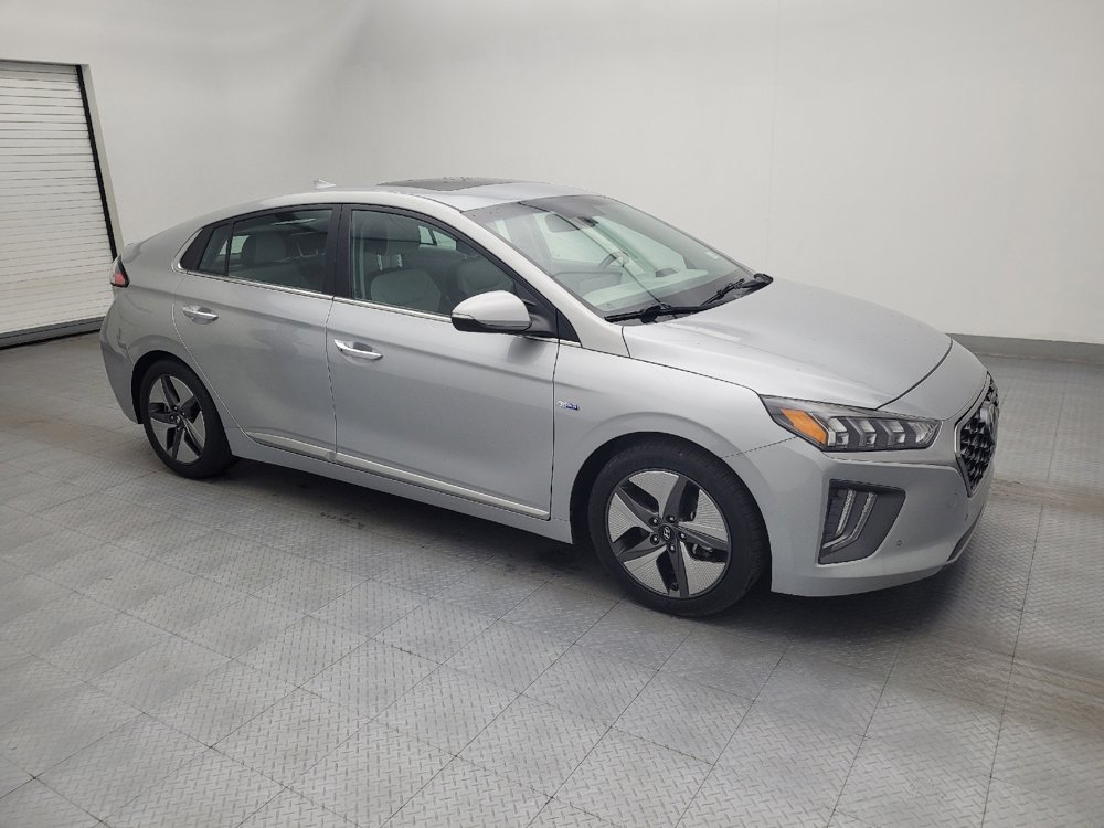 Used 2020 Hyundai Ioniq Limited FWD image 11