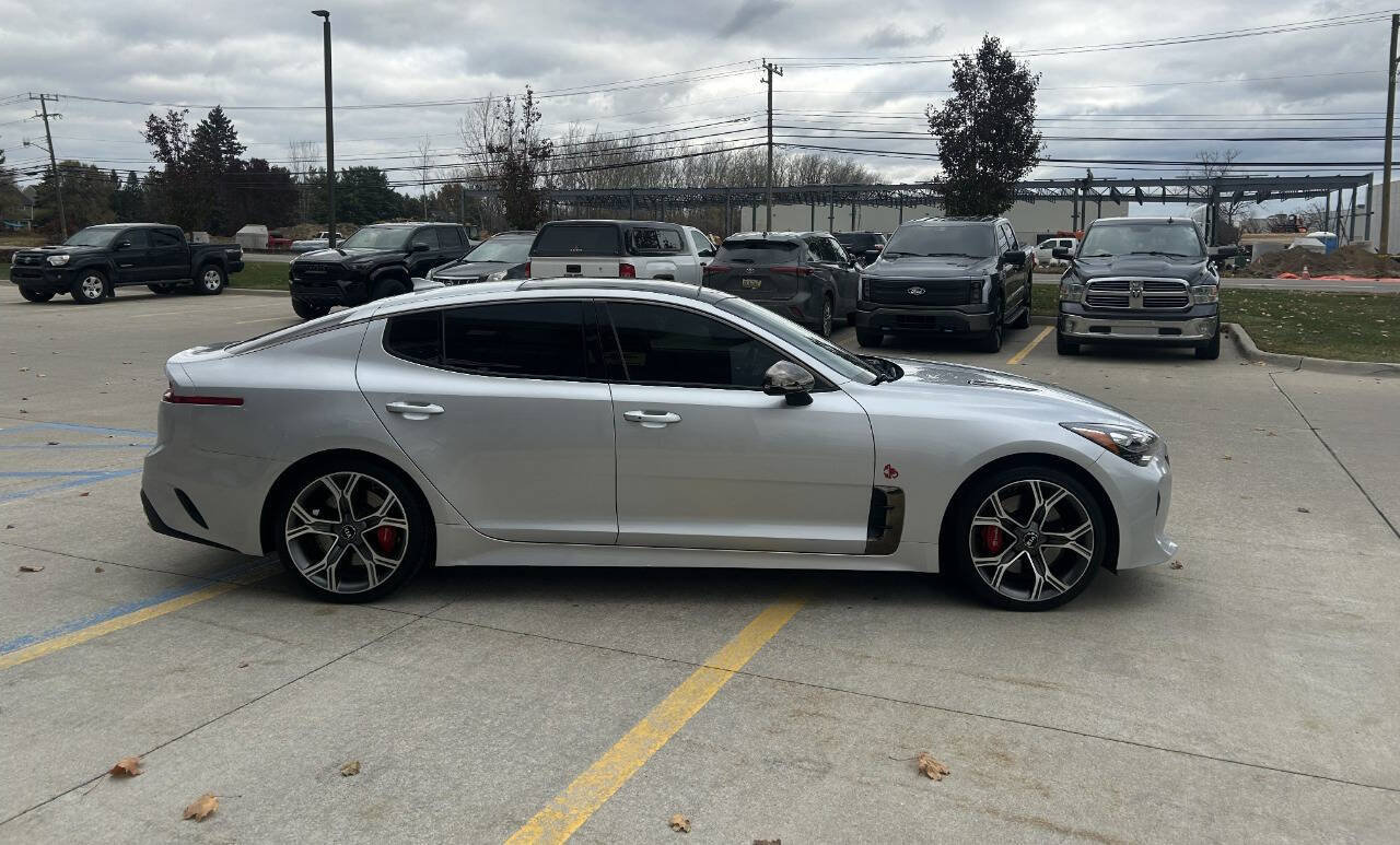 Used 2018 Kia Stinger GT2 image 5