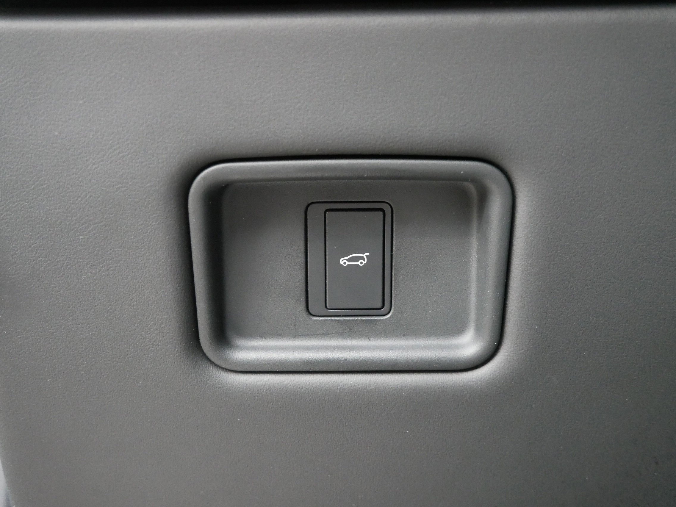 Used 2023 Land Rover Range Rover Sport SE image 7