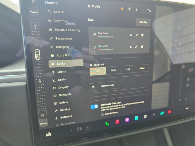 Used 2024 Tesla Model X Plaid image 30