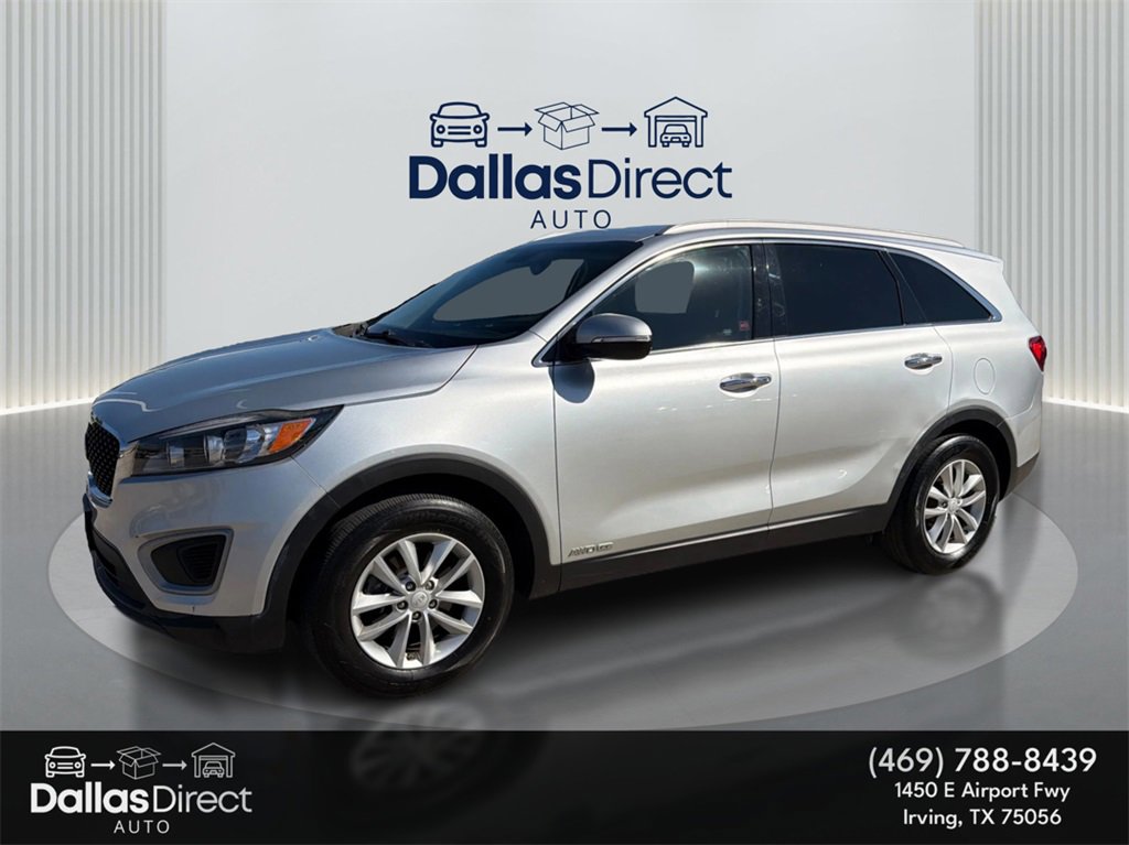 Used 2017 Kia Sorento LX image 2