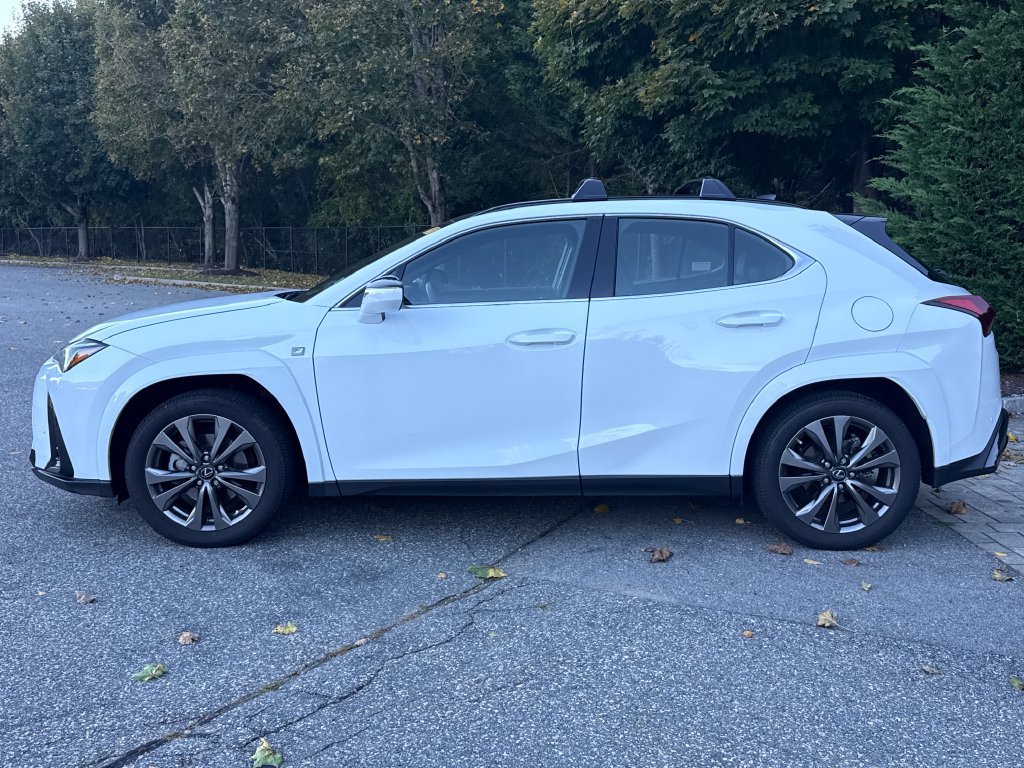 Used 2024 Lexus UX 250h F Sport AWD/4WD image 8
