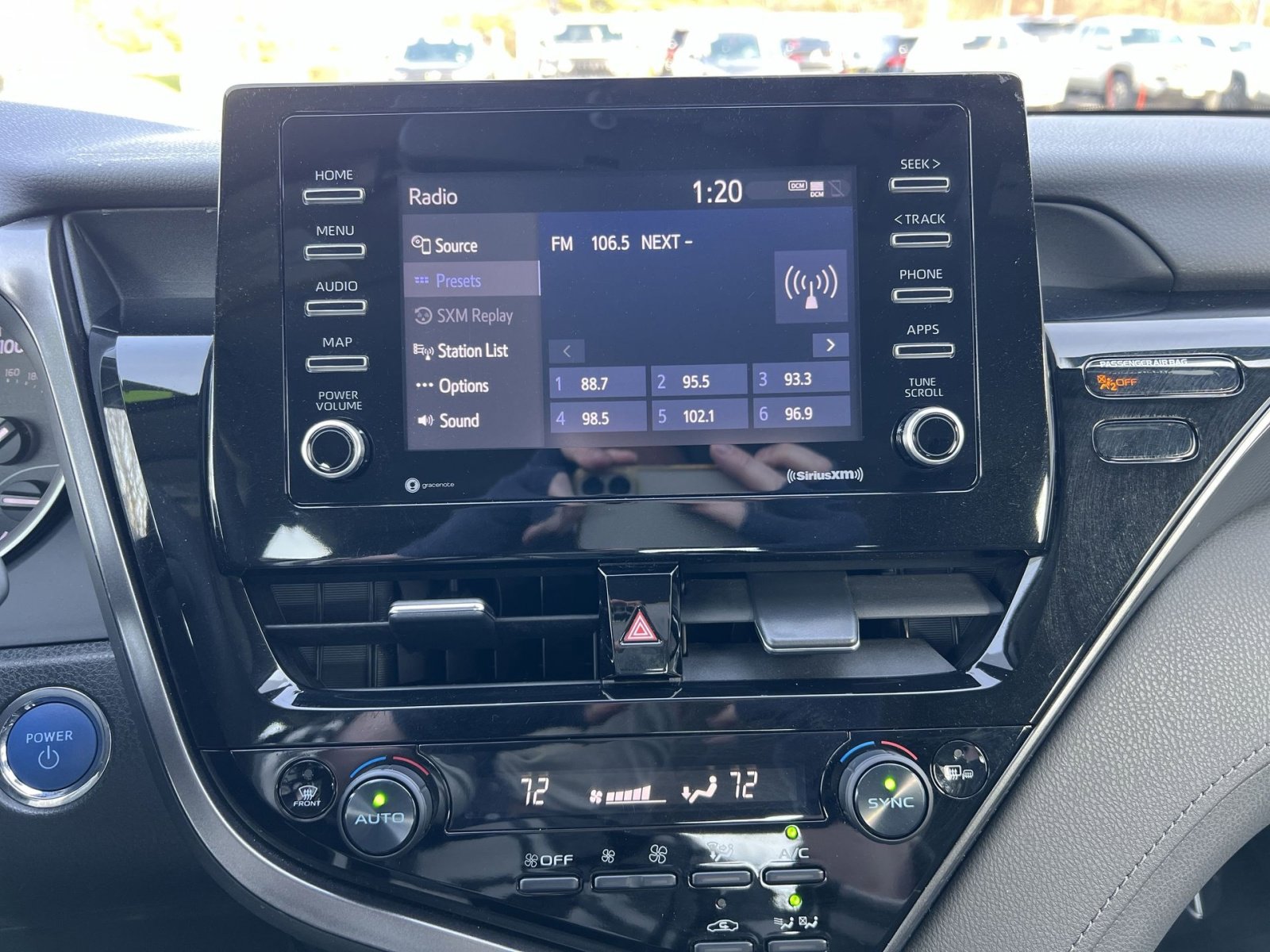 Used 2021 Toyota Camry LE image 18