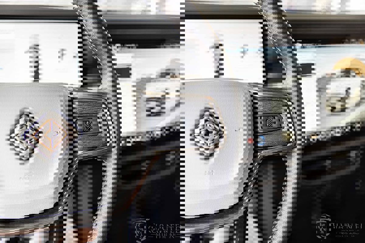 Used 2024 Rivian R1S Adventure image 27