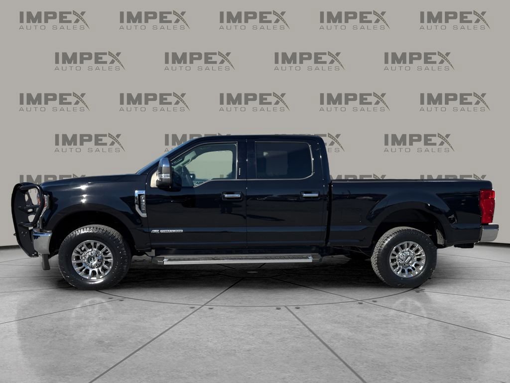 Used 2022 Ford F250 XLT w/ XLT Premium Package image 2
