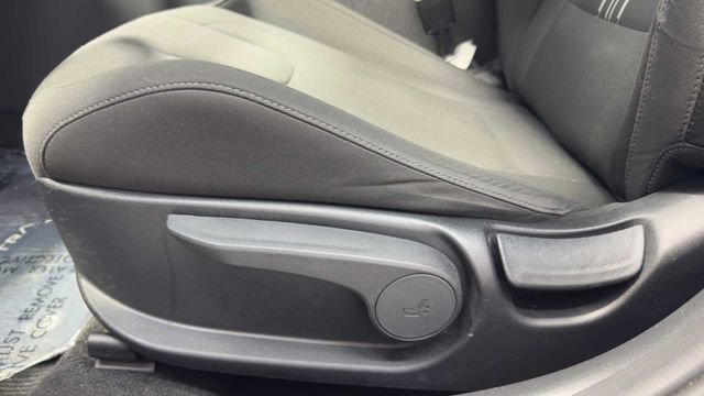 Used 2022 Hyundai Elantra SEL w/ Convenience Package FWD image 23