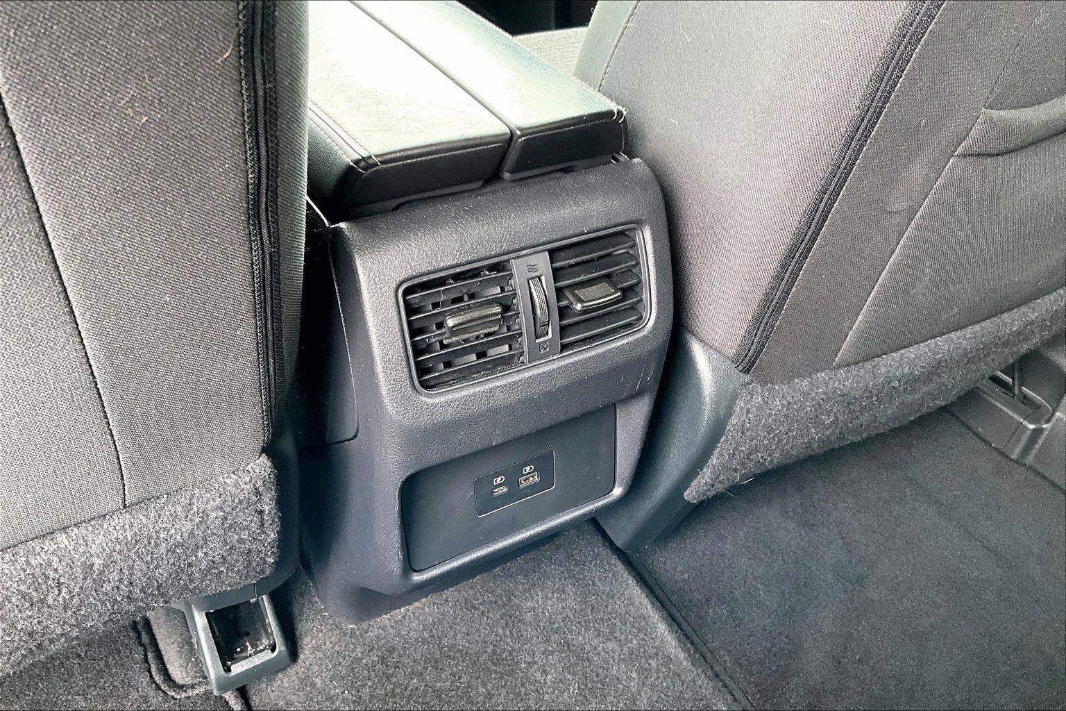 Used 2023 Nissan Rogue SV image 34