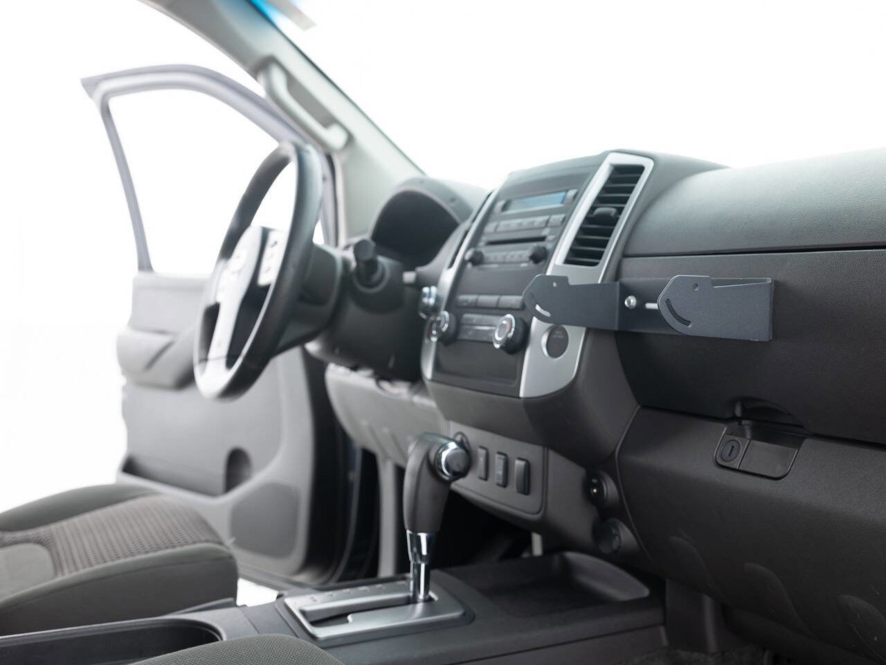 Used 2012 Nissan Frontier SV w/ SV Premium Utility Pkg image 27