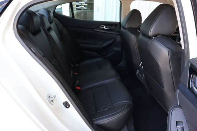 Used 2021 Nissan Maxima Platinum w/ Sport Mat Group FWD image 19