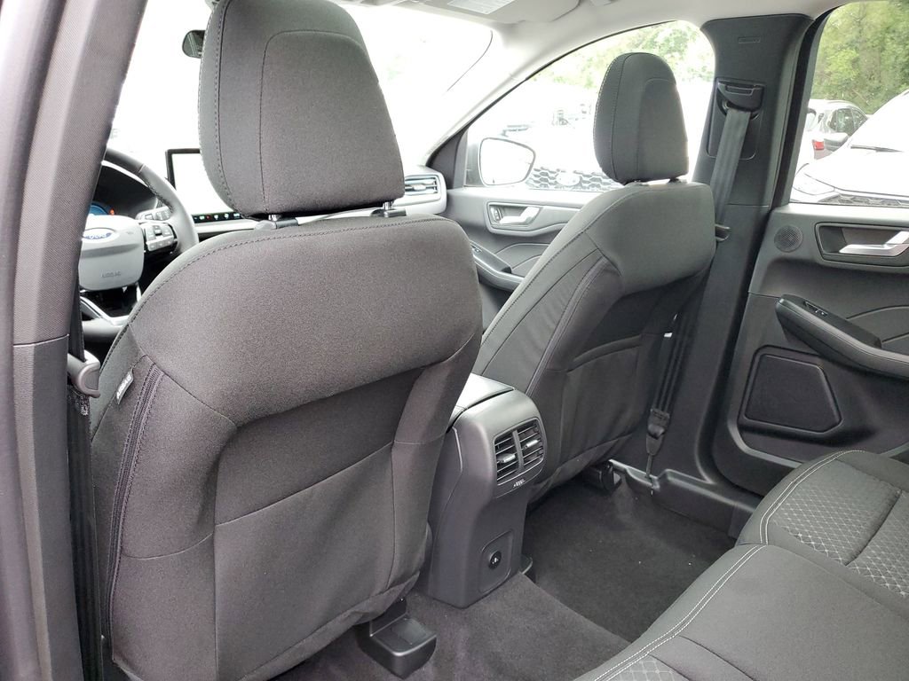 New 2025 Ford Escape Active w/ Active Premium Tech Pack image 29