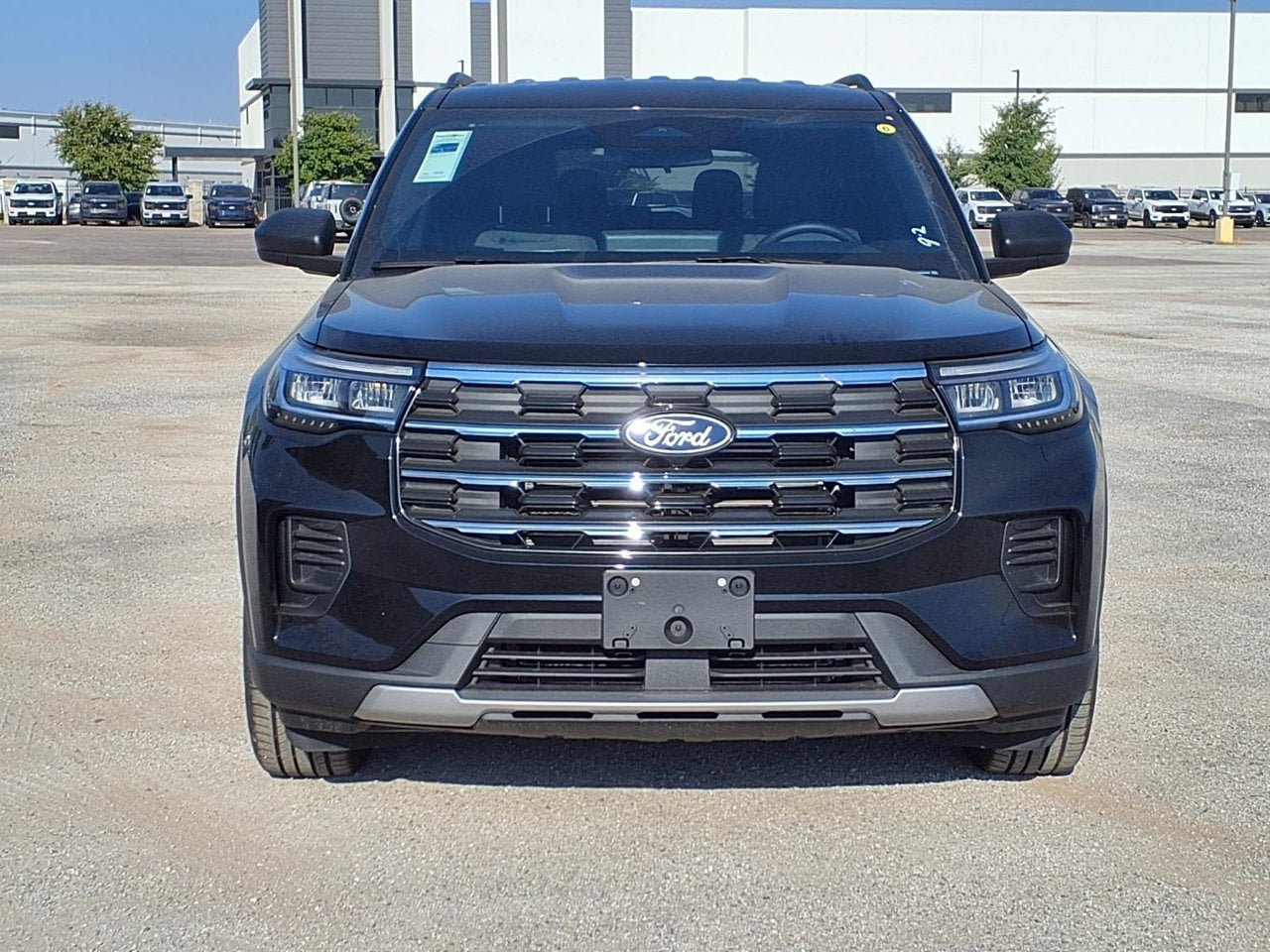 New 2027 Ford Explorer Active RWD image 2