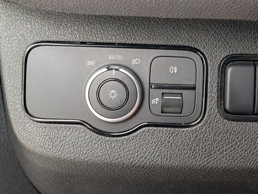 Used 2025 Mercedes-Benz Sprinter 2500 image 20