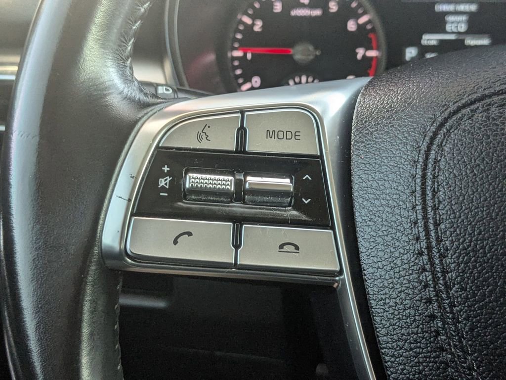 Used 2022 Kia Telluride LX image 16