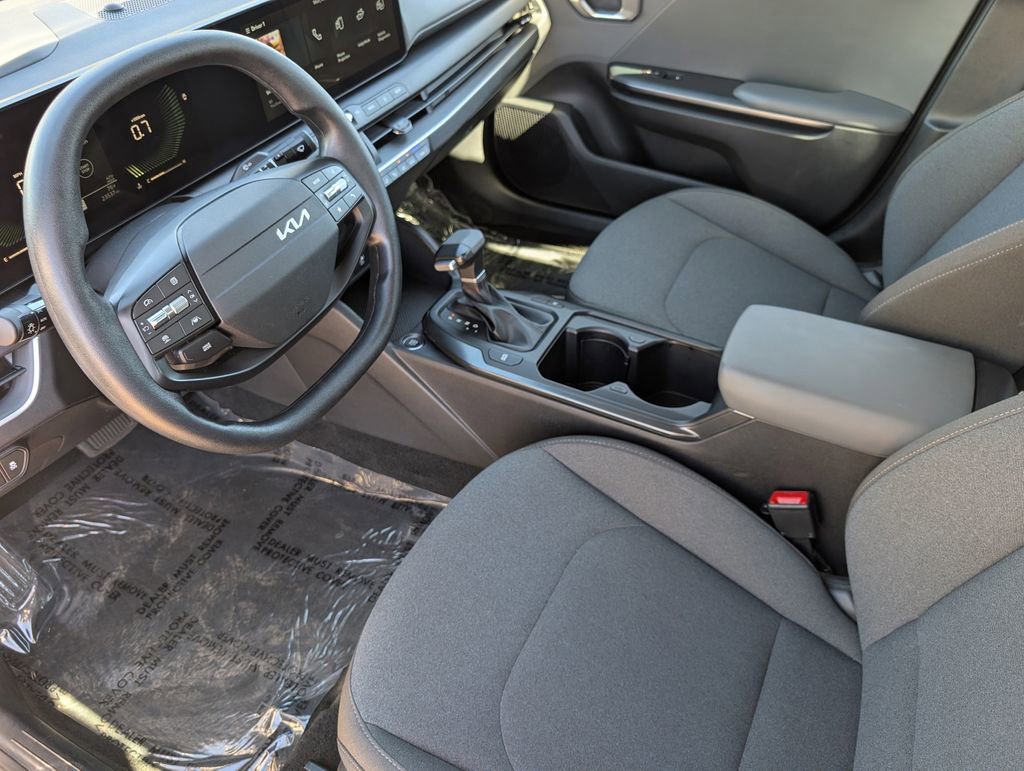 Certified 2025 Kia K4 LXS image 15