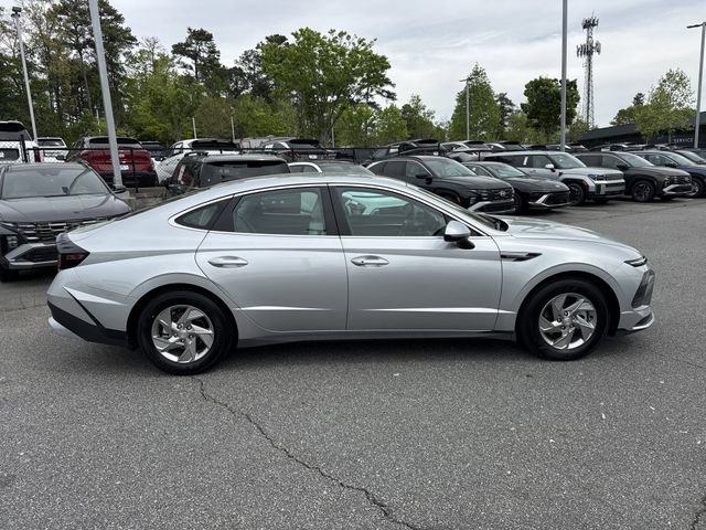 Used 2025 Hyundai Sonata SE FWD image 9