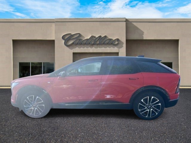 Certified 2025 Cadillac Optiq Sport 1 image 6